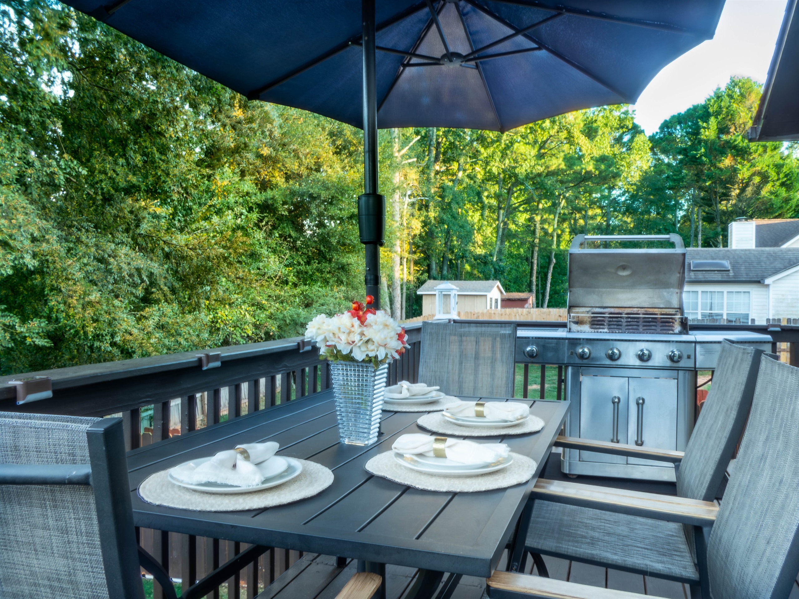 Outdoor dining setup that supports everyday shared routines